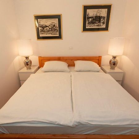 Apartma Spaans Radovljica Buitenkant foto